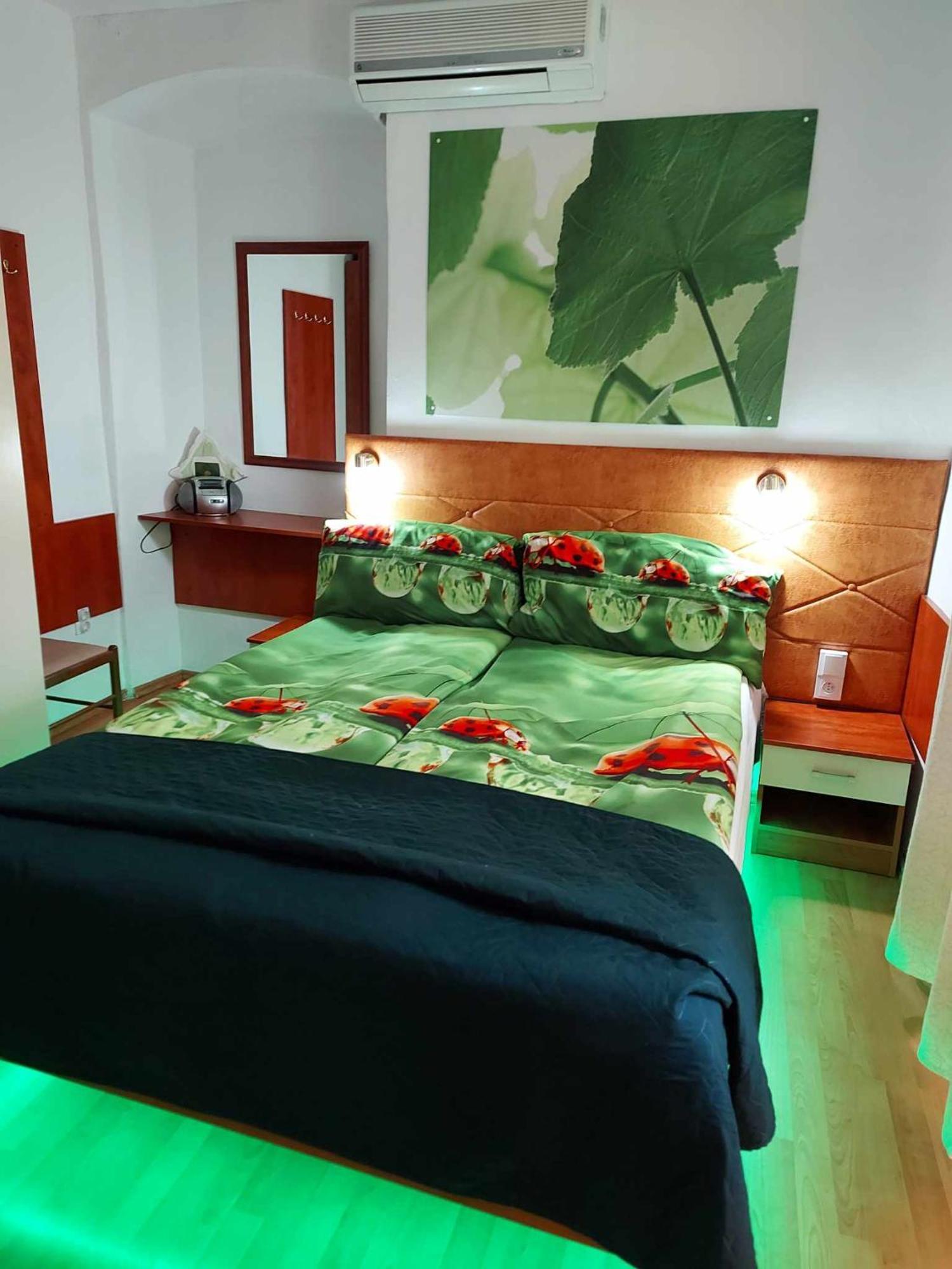 Vila Zlata Apartment Punat Exterior photo